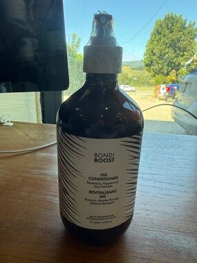New Unopened Bondi Boost HG Conditioner Full Size